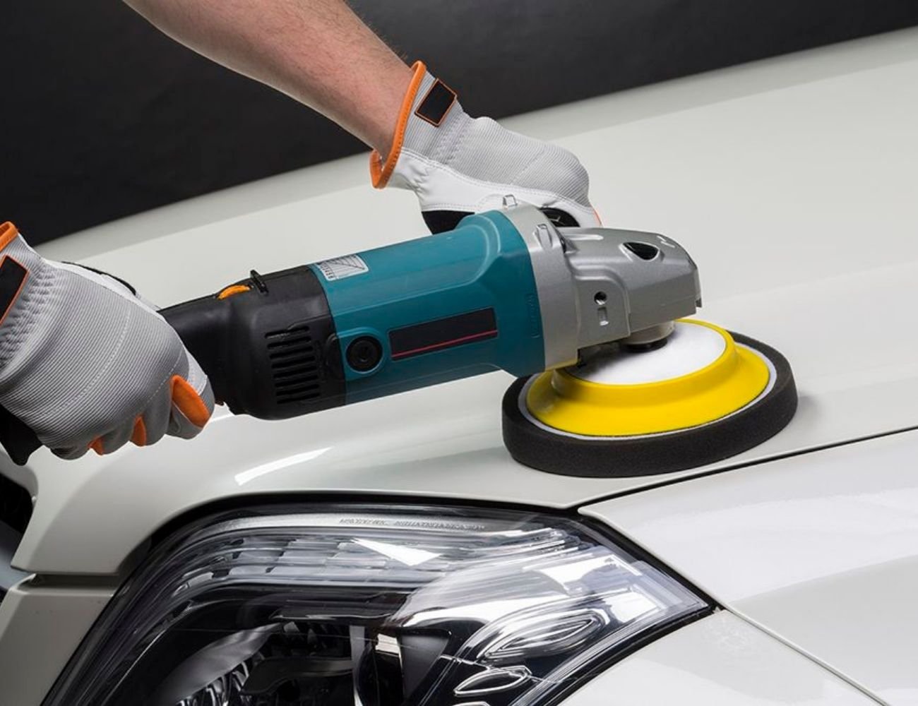 Car Body Repair Service - polising (1)